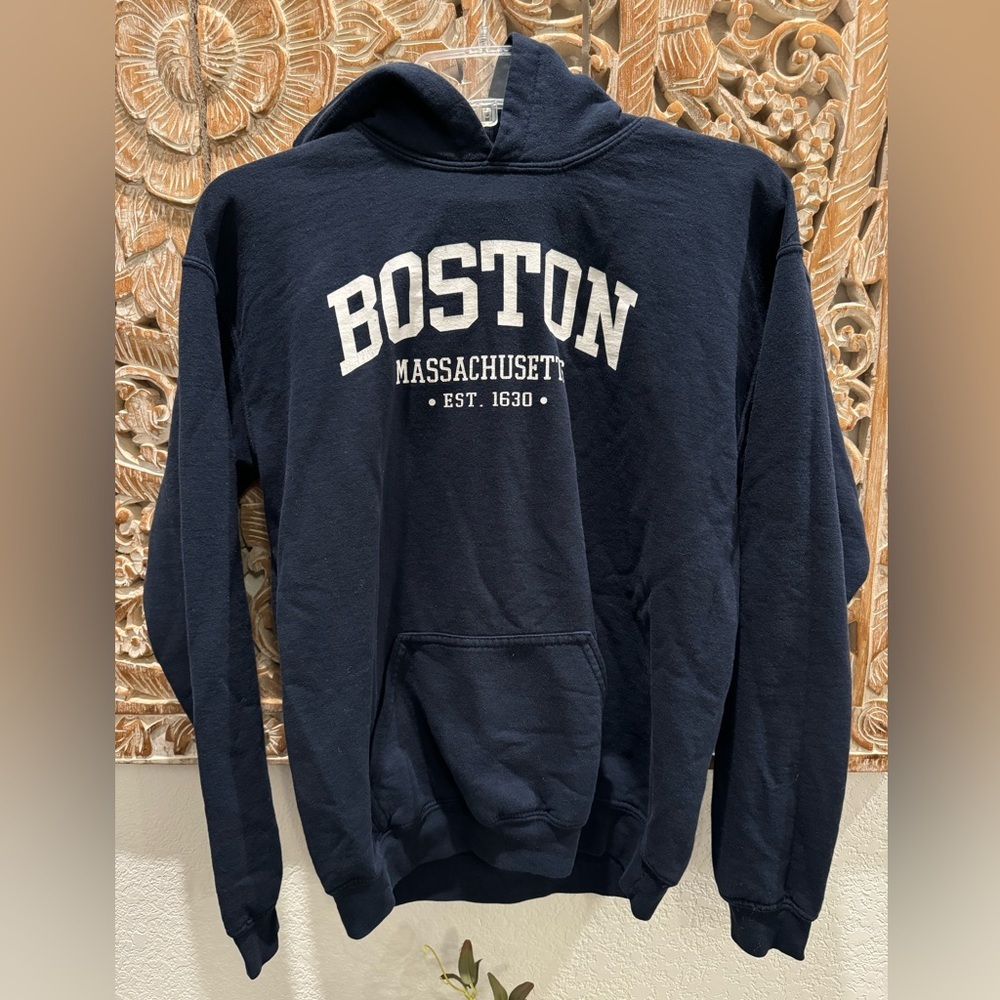 Boston Massachusetts Hoodie- size Youth M